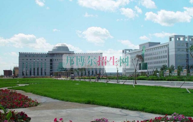 沈陽醫學院