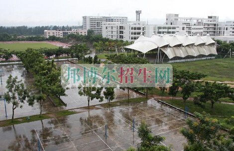 海南醫學院