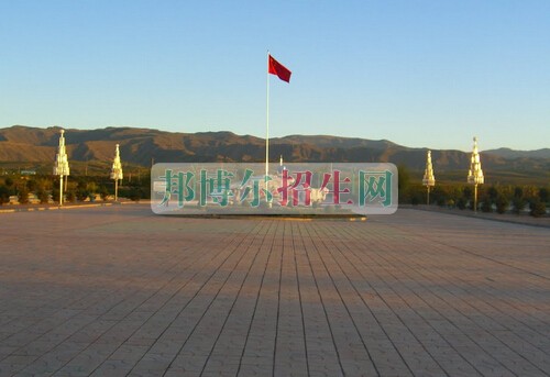 山西康育醫學院