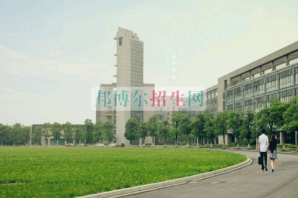 南京理工大學泰州科技學院網站網址