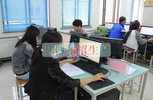 女生可以讀計算機網絡技術嗎