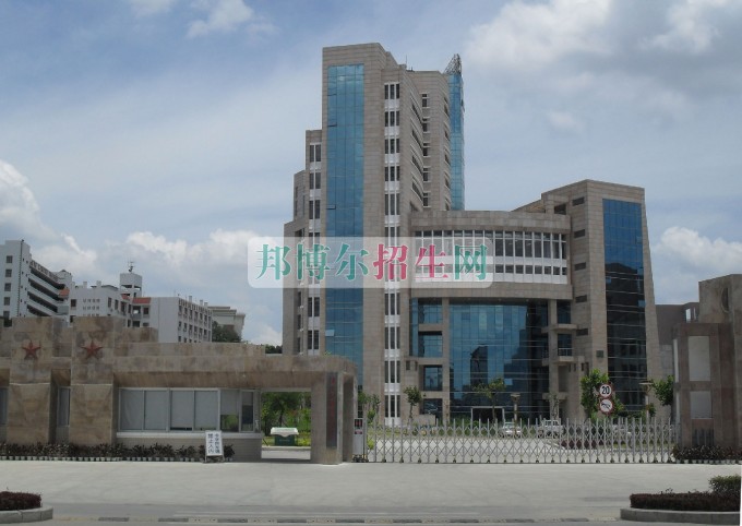 成都建筑工程技術(shù)學校好嗎