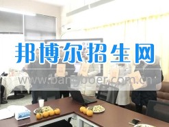 成都市工業職業技術學校隆重召開職教集團研討會