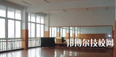 四川現(xiàn)代藝術(shù)學(xué)校2020年報(bào)名條件、招生要求、招生對(duì)象