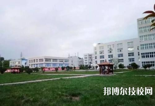 貴陽烏當中等職業學校2020年招生辦聯系電話