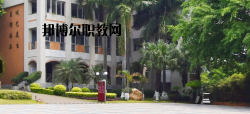 廣州旅游商務職業學校網站網址