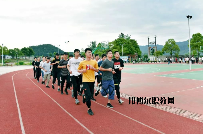 九江廬山西海藝術學校2020年報名條件、招生要求、招生對象