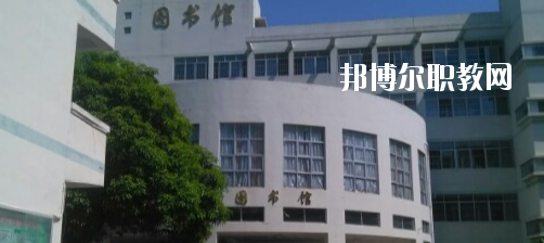 百色市職業(yè)技術(shù)學(xué)校2020年報名條件、招生要求、招生對象 