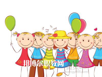 成都2021年初中生讀什么幼師學校好