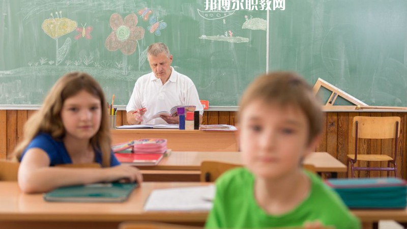 成都2021年幼師學校學什么專業(yè)有前途