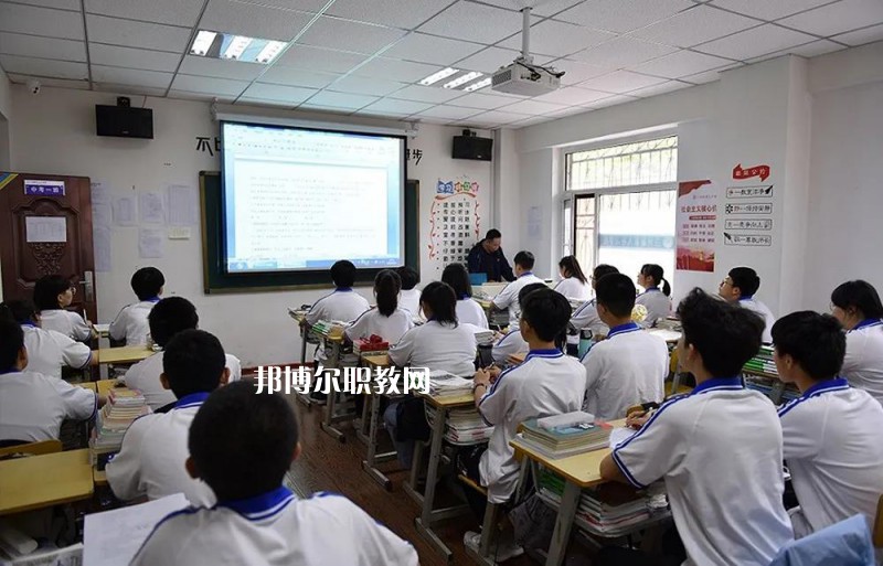 蘭州慈愛實驗藝術職業(yè)學校2022年招生錄取分數線