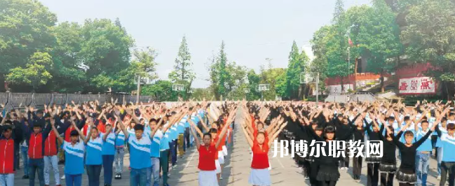 樂(lè)山市竹根職業(yè)中專(zhuān)學(xué)校2022年招生辦聯(lián)系電話(huà)