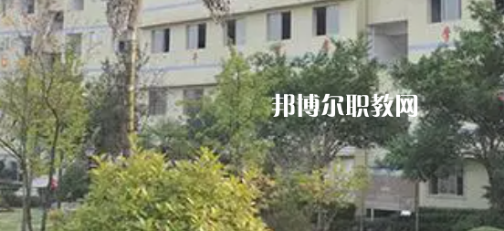 重慶市三峽職業技工學校地址在哪里，哪個地區，哪個城市?