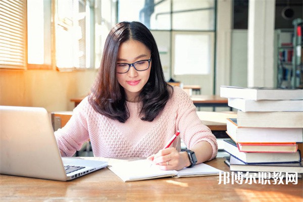 貴州哪里的中職學校能讀室內設計技術專業